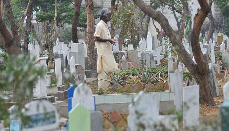 لوحِ قبرپہ لکھی قتل کی کہانی